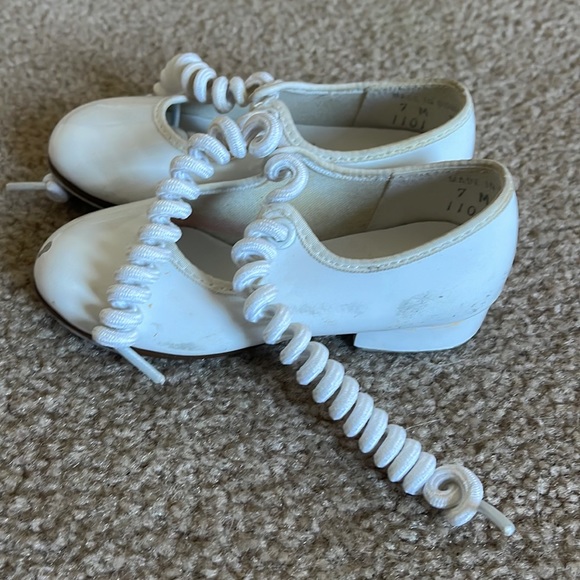 white tap shoes size 7 - Picture 3 of 3